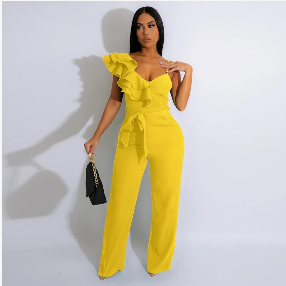 🌼 Ruffle Shoulder Spaghetti strap Jumpsuit - Picture 1 of 5
